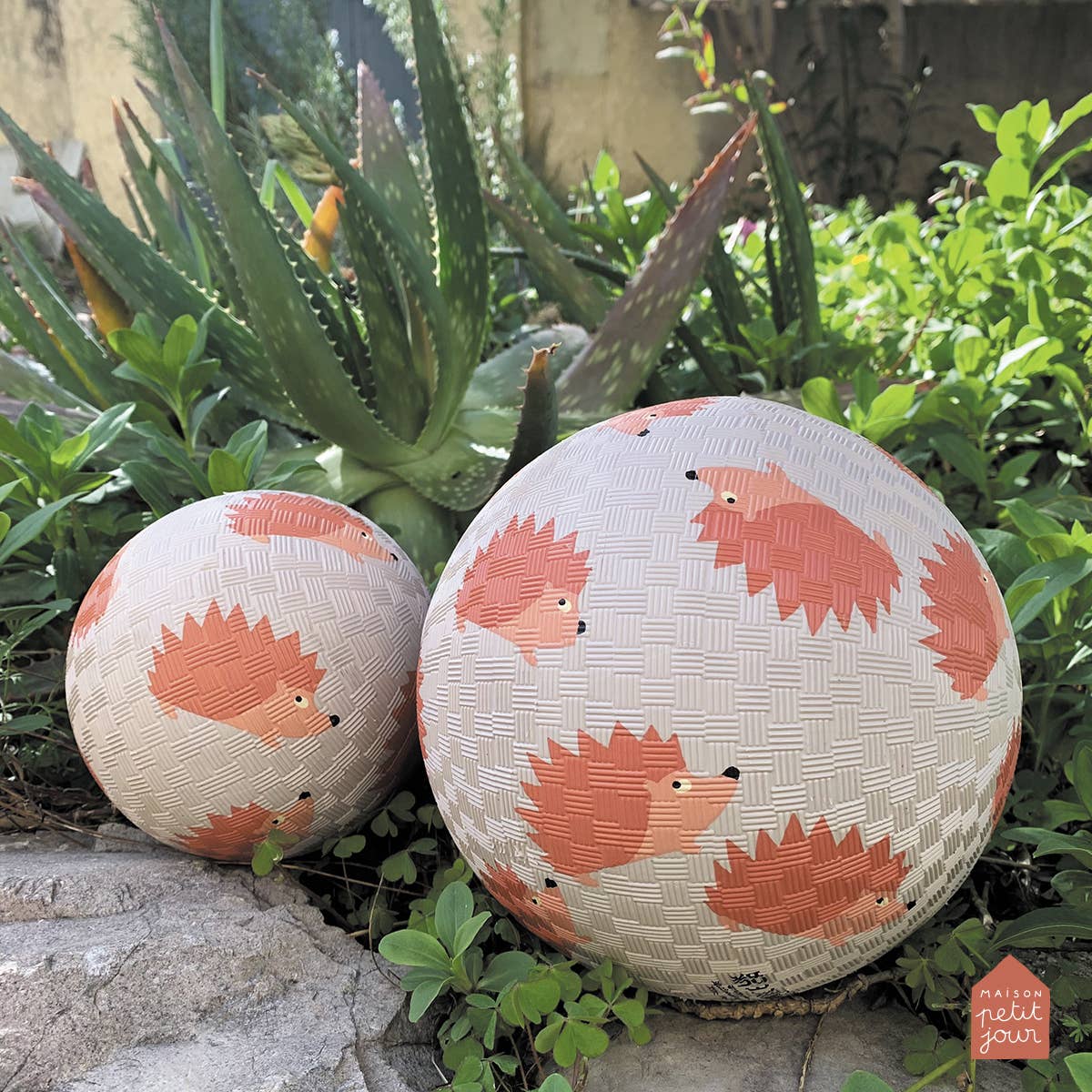 Petit Jour Paris - Wholesale Sports Ball - Kids - AH431R - Small playground ball The Hedgehogs2