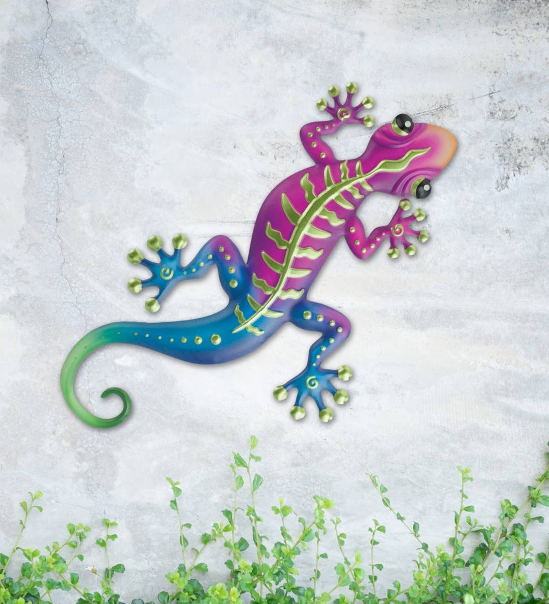 Multi Stripe Gecko Wall Decor 18" - Green for wholesale on Faire1