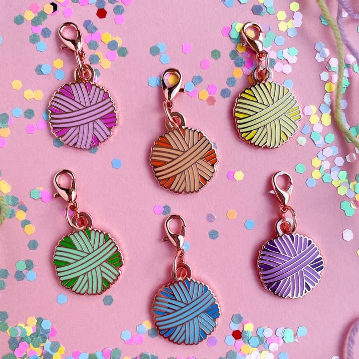Kitty With A Cupcake - Wholesale Knitting/Crochet Supplies - Pastel Rainbow Yarn Ball Charm Set