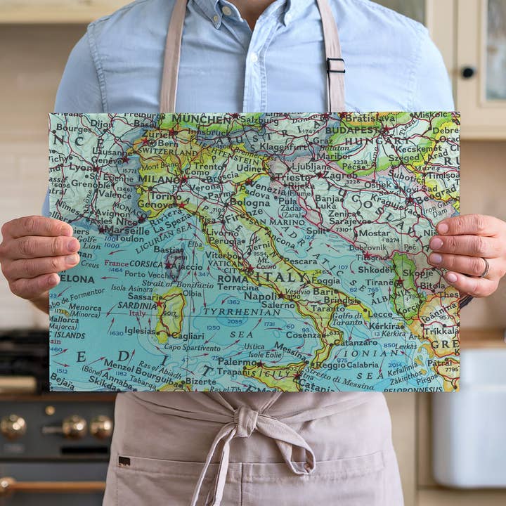 Daisy Mae Designs - Wholesale Cutting Board - Italy Map Cutting Board Charcuterie Cheese Board11