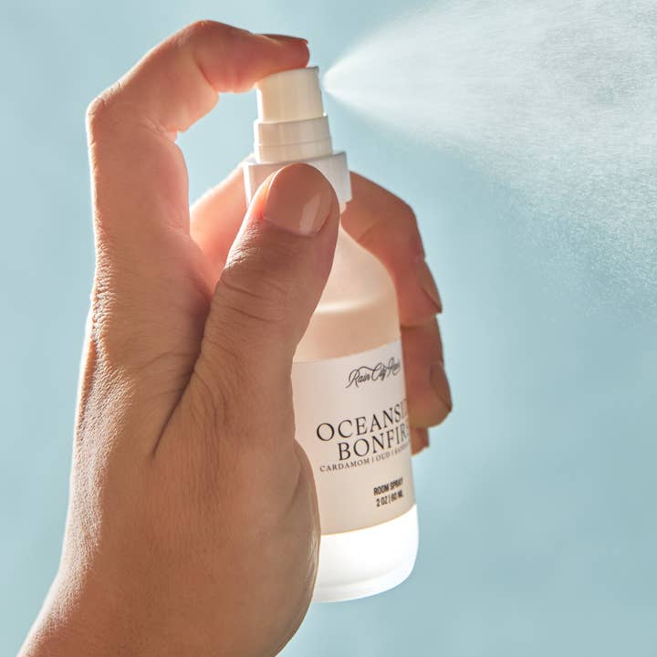 Spray pour chambre + linge | Désodorisant parfumé | 60 ml / 2 oz pour la vente par Rain City Rae's
