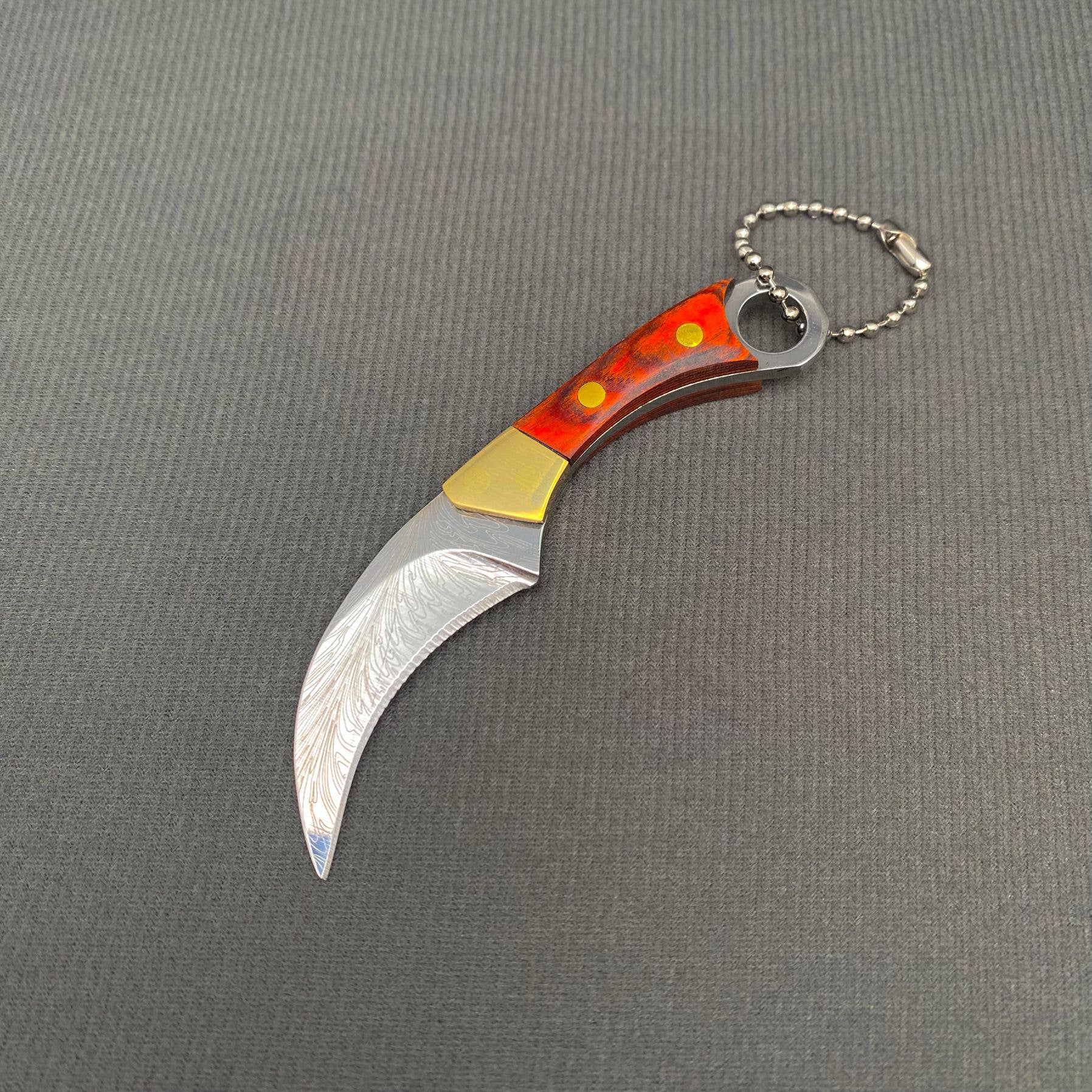 Mio Queena - Wholesale Pocket Knife/Holder - Portable Textured Stainless Steel Knife with Protective Cover0