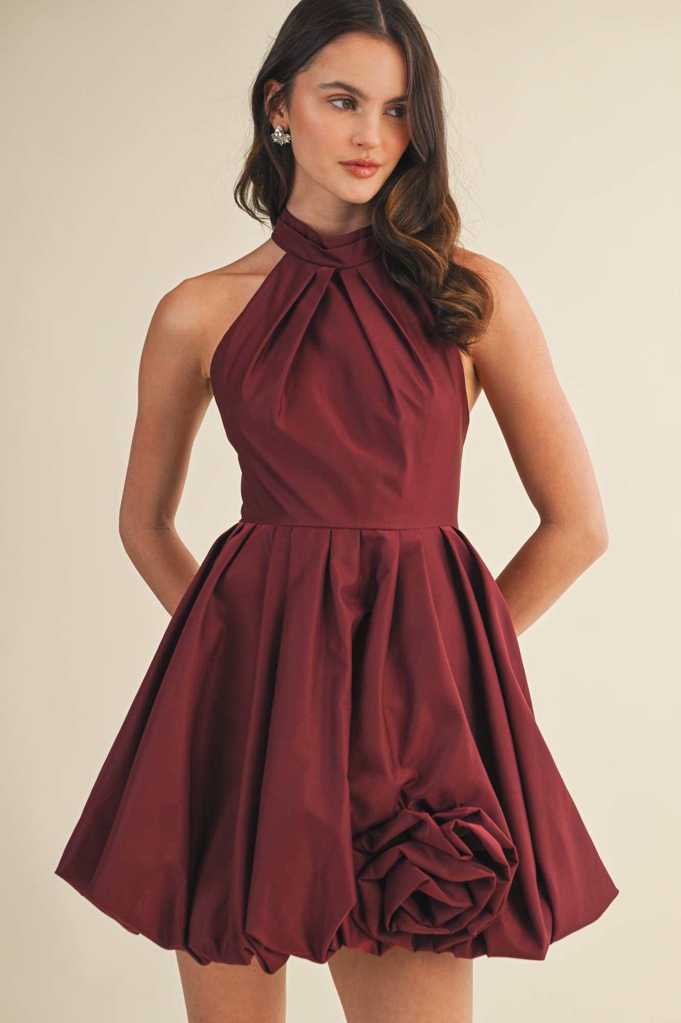 Mustard Seed - Venta al por mayor Vestido - Mujer - Vestido con cuello halter y dobladillo abullonado1