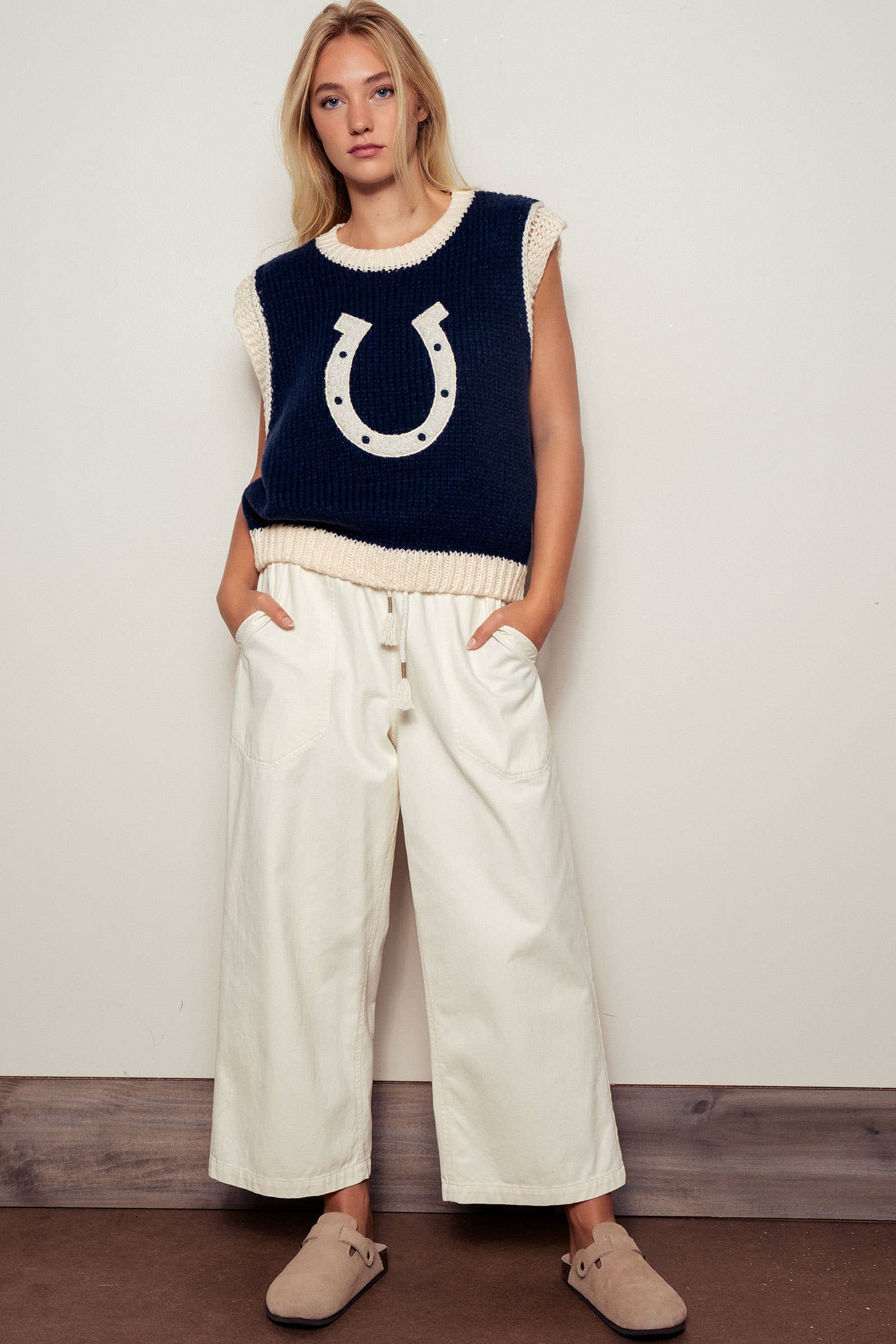 Urban Daizy - Wholesale Sweater Vest - Women's - Western Horseshoe Crochet Knit Ribbed Trim Sweater Vest16