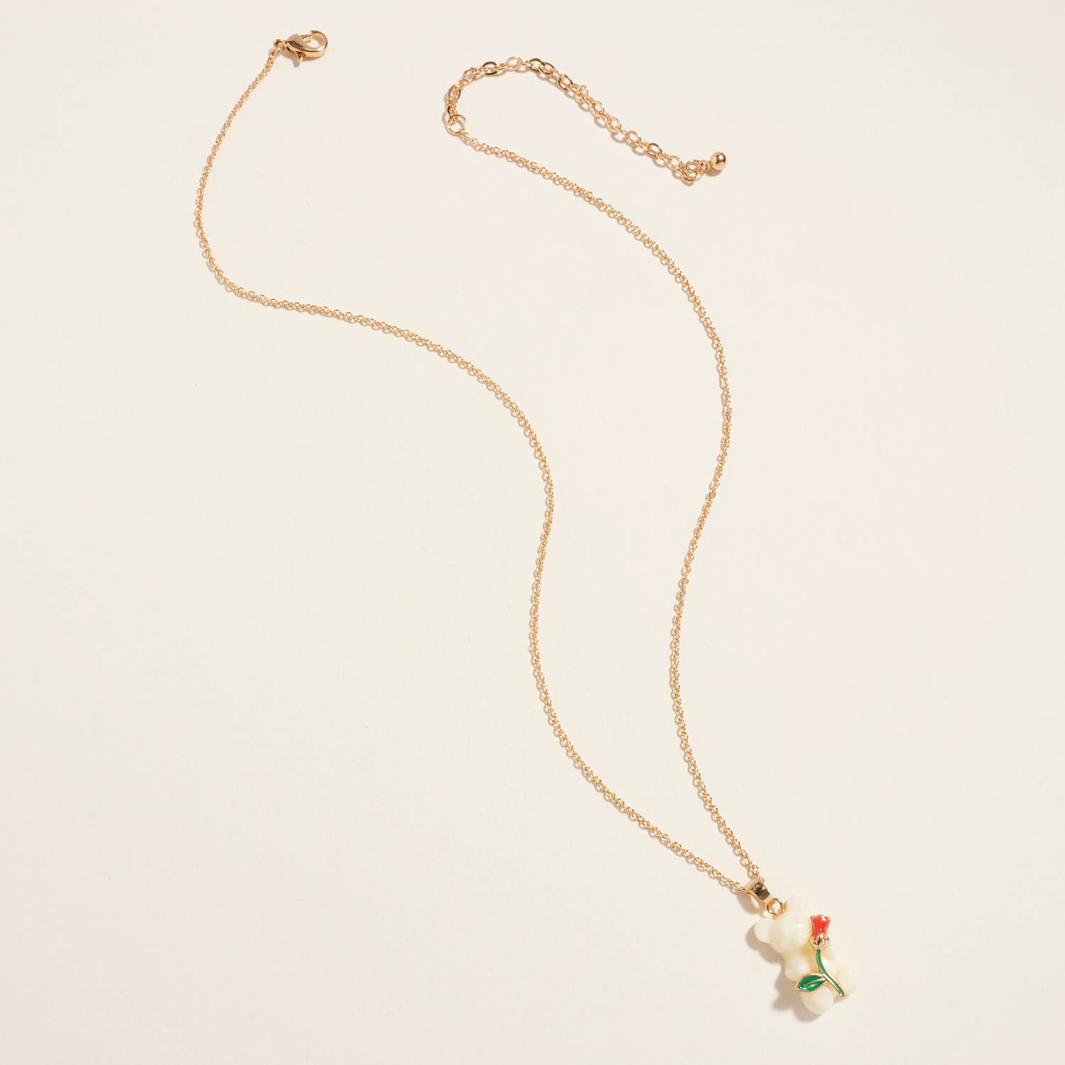 Designature New York – Großhandel Kette mit Anhänger/Charm – Bär mit Blumenform Farbe Emaille Kurze Halskette6