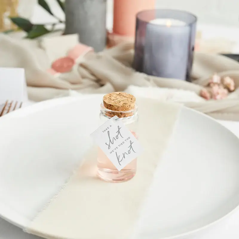 Hootyballoo by Club Green - Vente Cadeaux pour invités - Lot de 6 mini flacons en verre à liqueur1