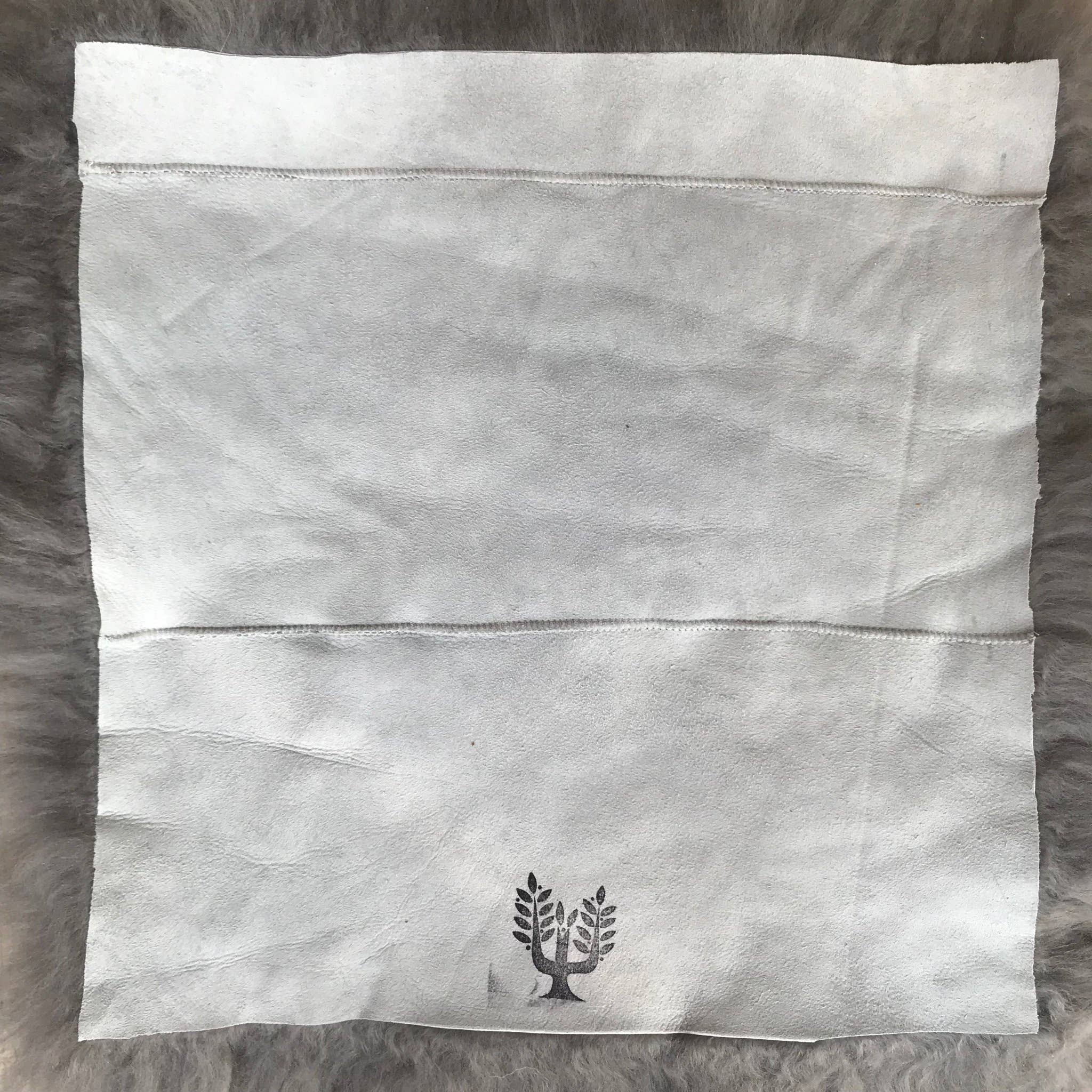 Wildash London – wholesale Chair/sofa slipcover – Icelandic Sheepskin Square Seat Cover 37cm Warm Grey4