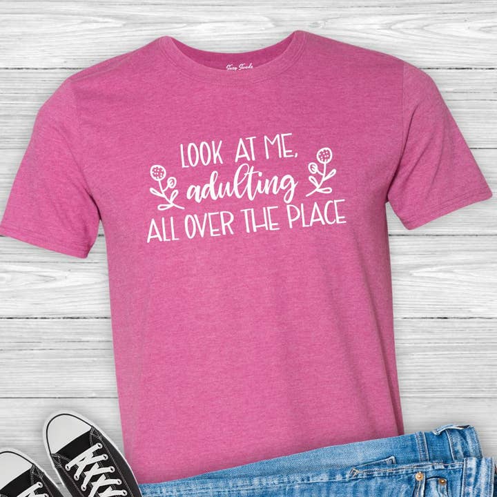 Suzy Swede – Engroshandel T-shirt med print - Dame – Look at Me Adult Over-T-shirt | Snarky Funny3