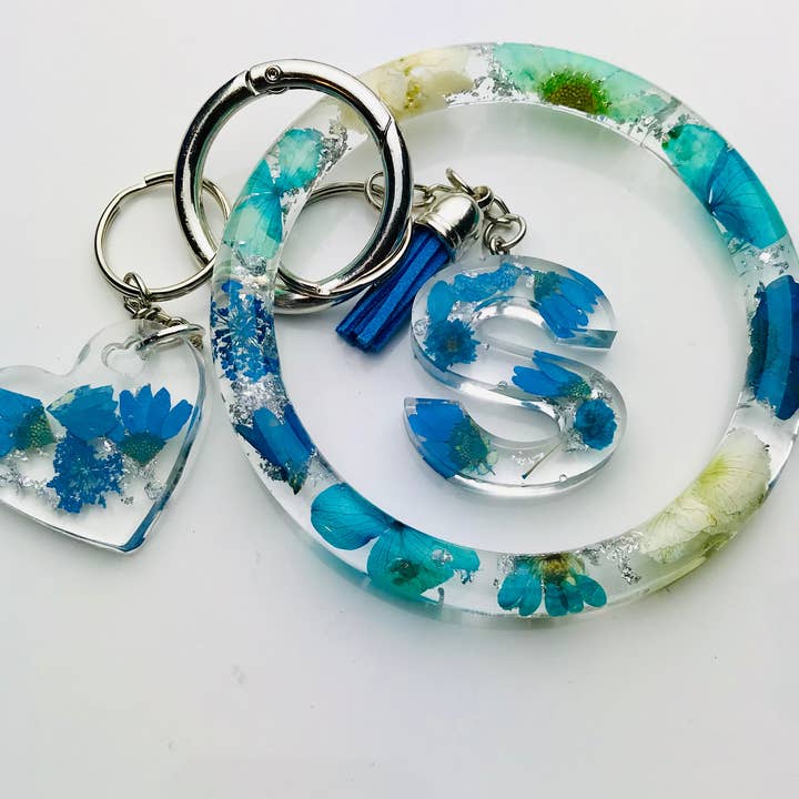 Blå blomster nøglering armbånd armbånd sæt for engroshandel hos Shop Drip Express