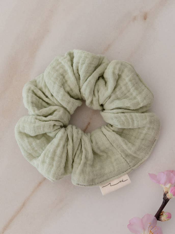 Muslin Cotton Scrunchie – Pistacchio for wholesale by Zoé