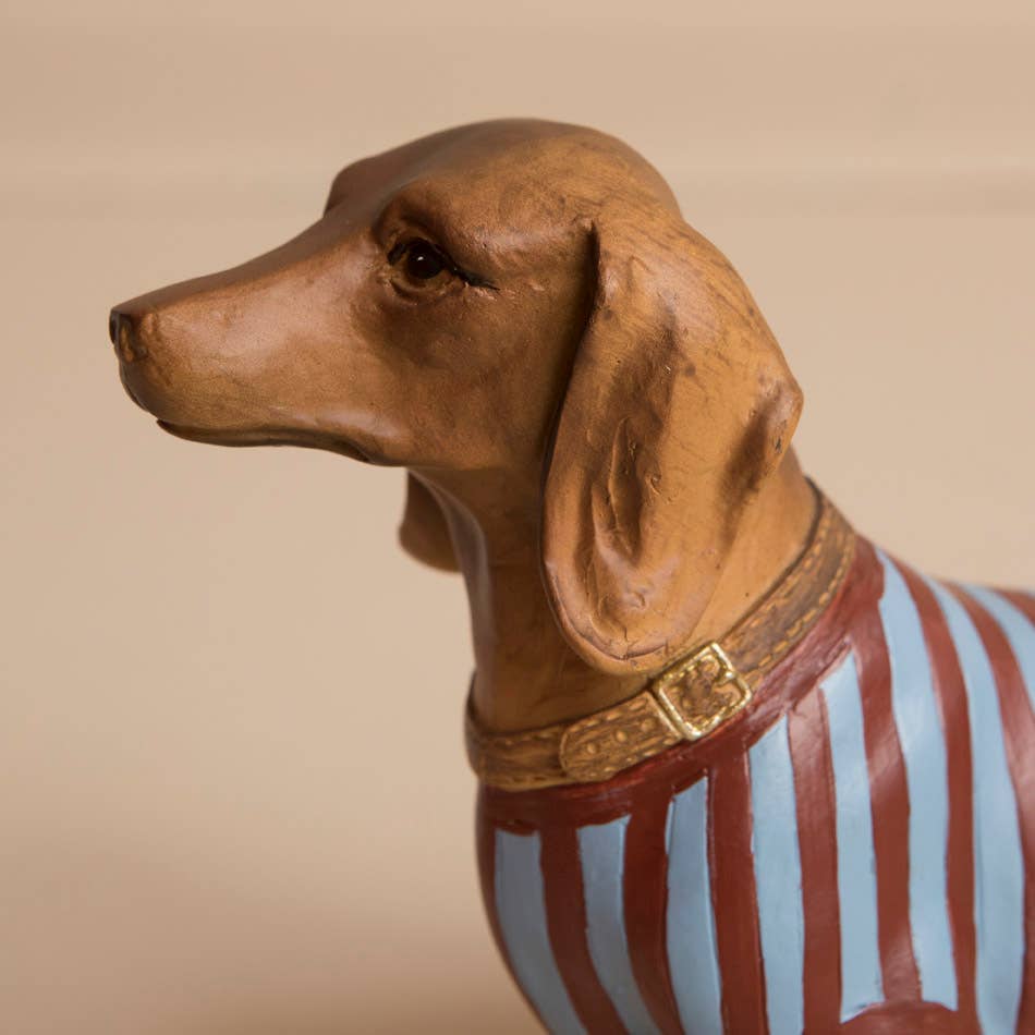 Mahe Homeware - Wholesale Decorative Figurine - Resin Smockey Dachshund2