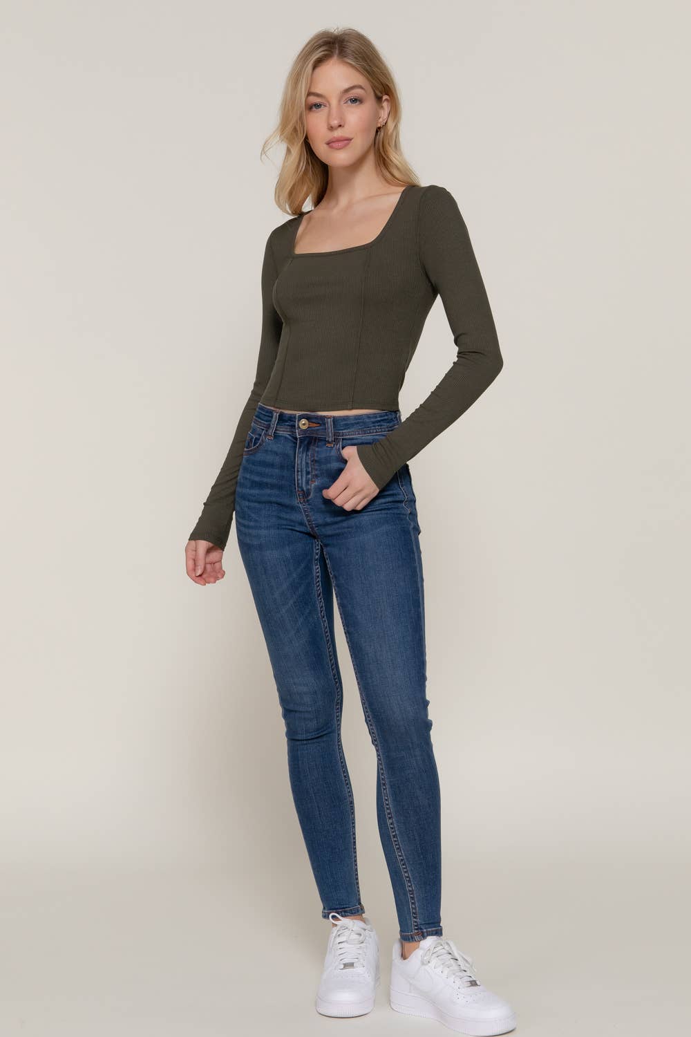 Active Basic | Active USA - Vendita all'ingrosso Top in maglia - Donna - Top in maglia a maniche lunghe con scollo quadrato e dettaglio corsetto11