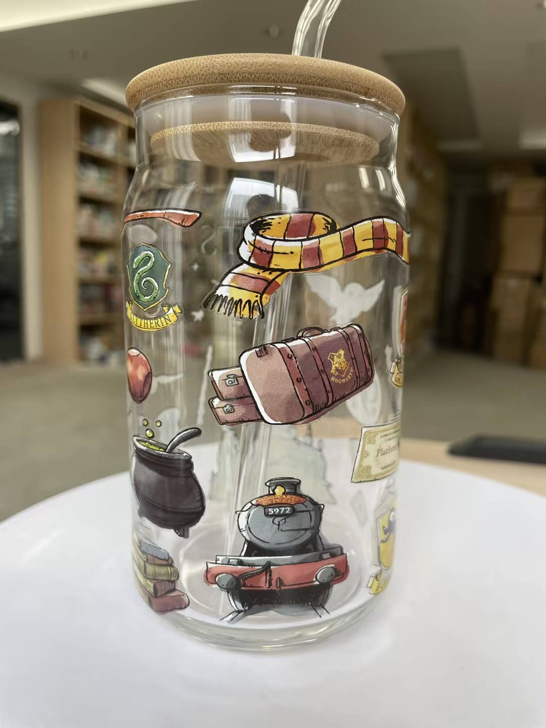 Silver Buffalo - Wholesale Drinking Glass/Cup - Harry Potter Hogwarts Destination 16oz Glass Tumbler3