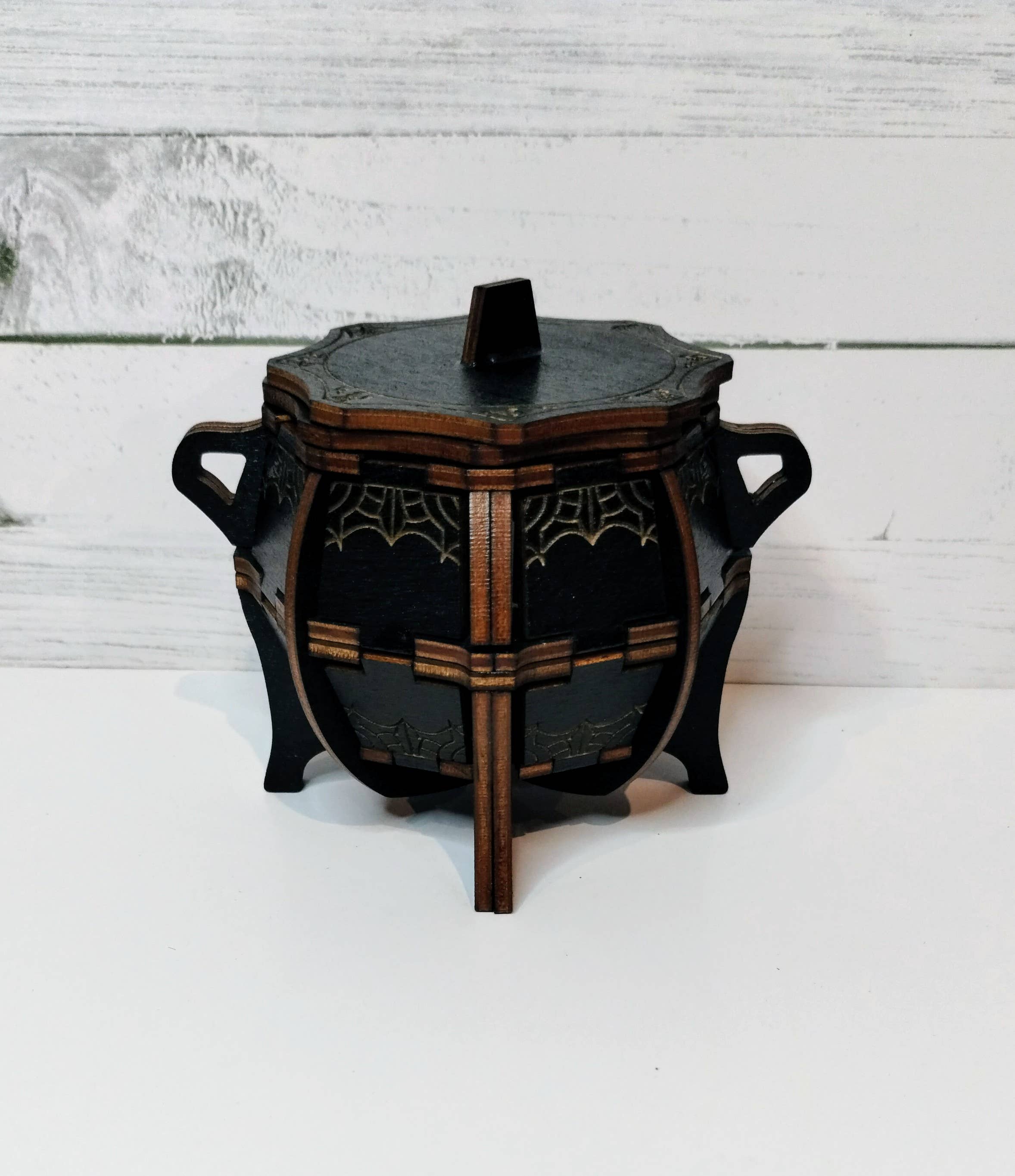 Muddy River Conjure - Wholesale Candle Holder - Engraved Cauldron With Lid in Birch2