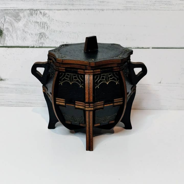 Muddy River Conjure - Wholesale Candle Holder - Engraved Cauldron With Lid in Birch2