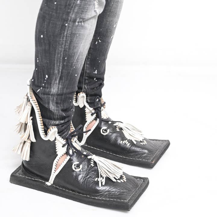 Bønes and Balløøns - Wholesale Boots - Women's - Unisex Black And White Hand-Made Traditional Moroccan Craftsmanship Leather Shoes - Variation I4