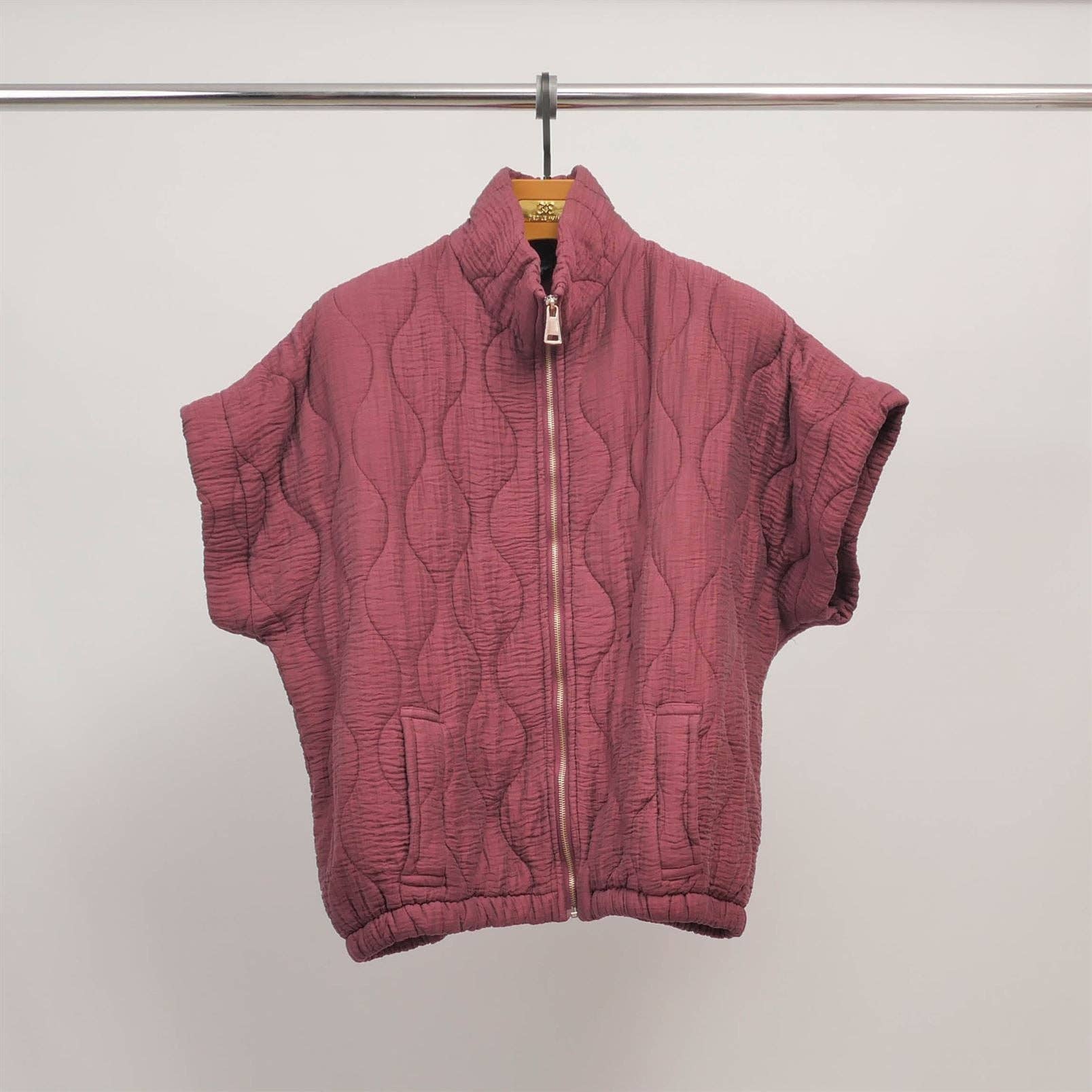 Cecile Wang - Venta al por mayor Chaqueta - Mujer - Chaqueta acolchada de manga corta con cremallera DB146790