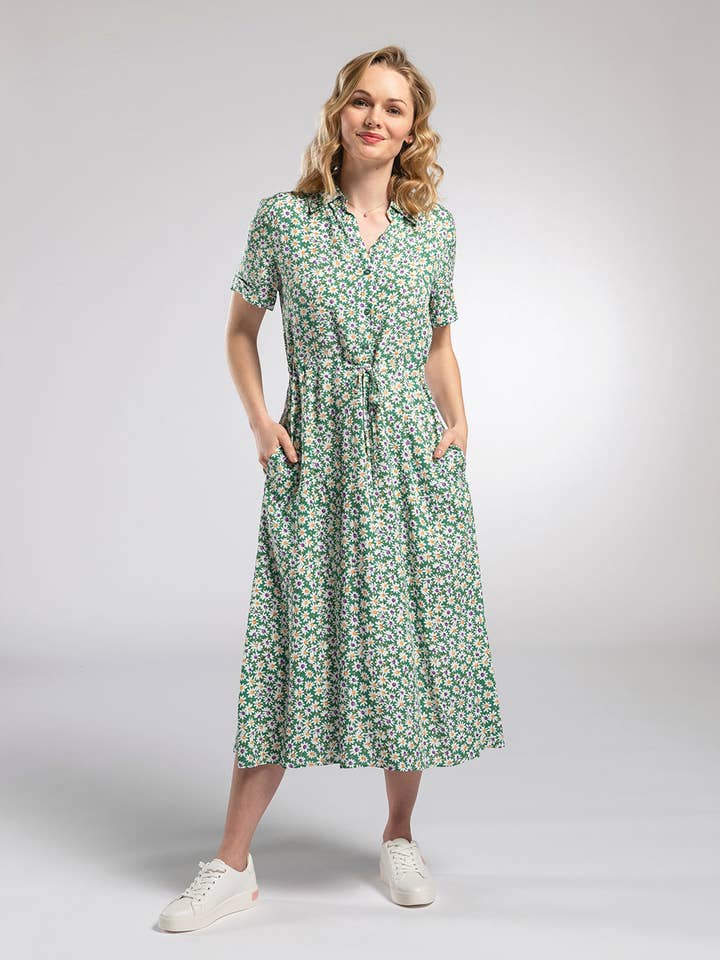 Robe-chemise midi en marguerite verte pour la vente par Pentlebay Clothing