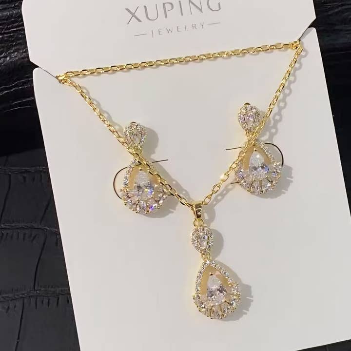 Ensemble Gotas Brillantes xp pour la vente par Angelica Arteaga