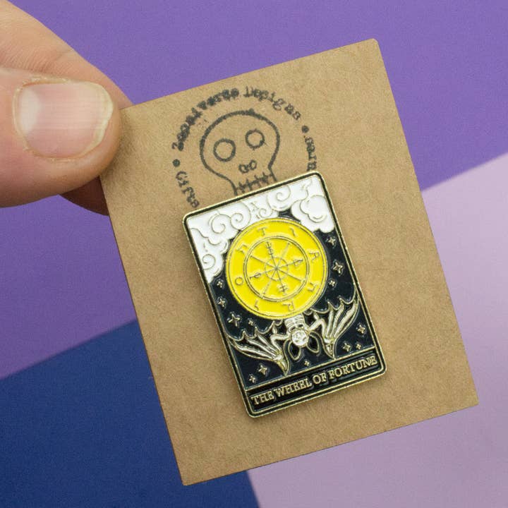 Pino de esmalte de tarô da roda da fortuna por atacado de Zooniverse Designs