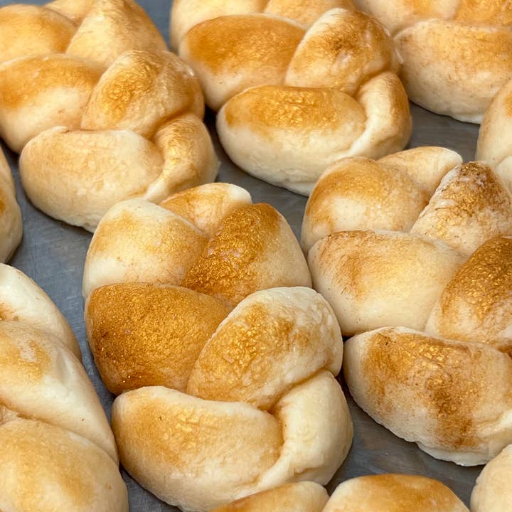 Eartherella Soap & Candle Co., LLC - Wholesale Wax Melt - Loaf of FRESH BAKED BREAD | FAKE FOOD | Braided Bread | 5 oz4