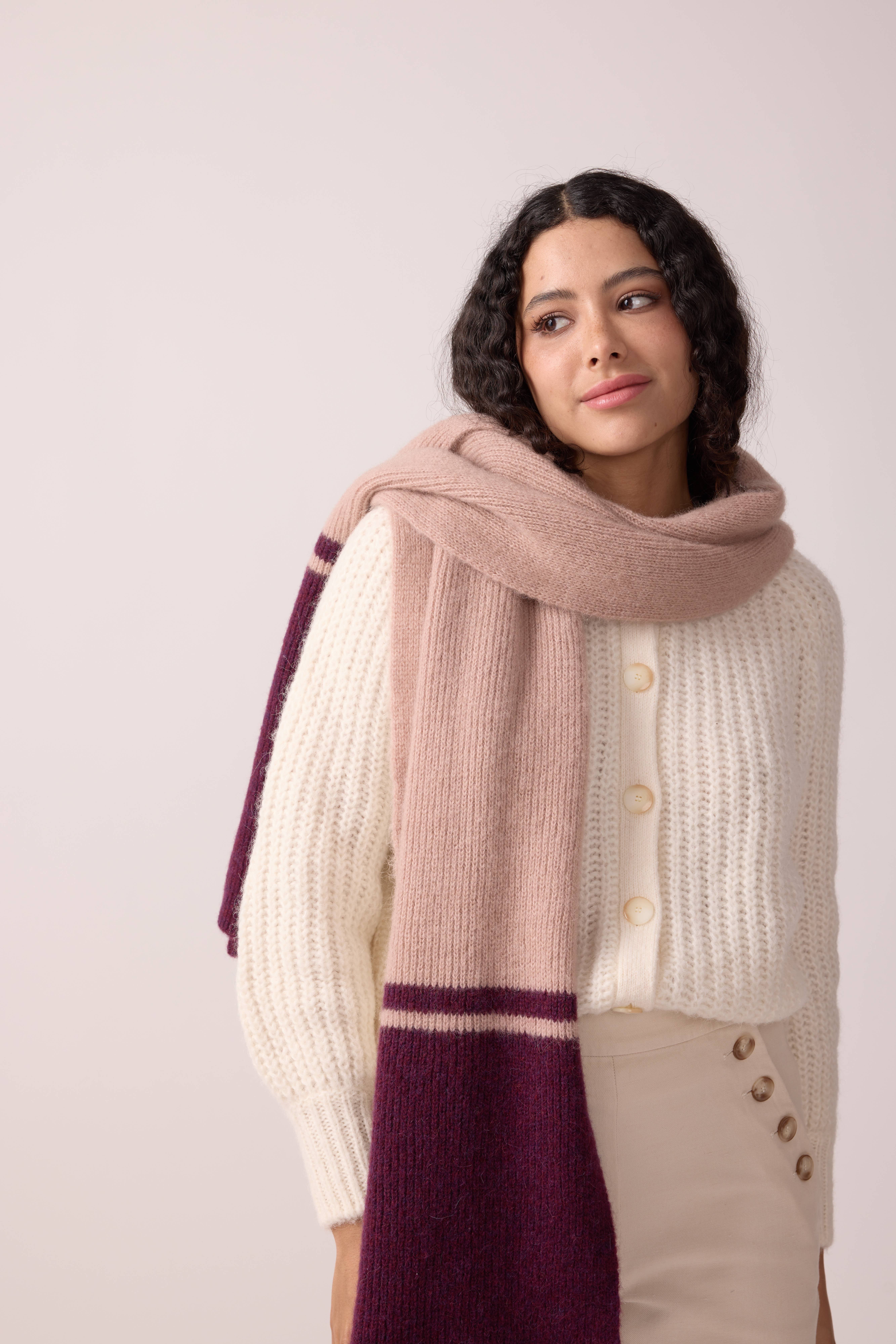 Maradji - Wholesale Scarf - Women's - MAXI SCARF ALPACA WOOL FROST MOCHA FIG5