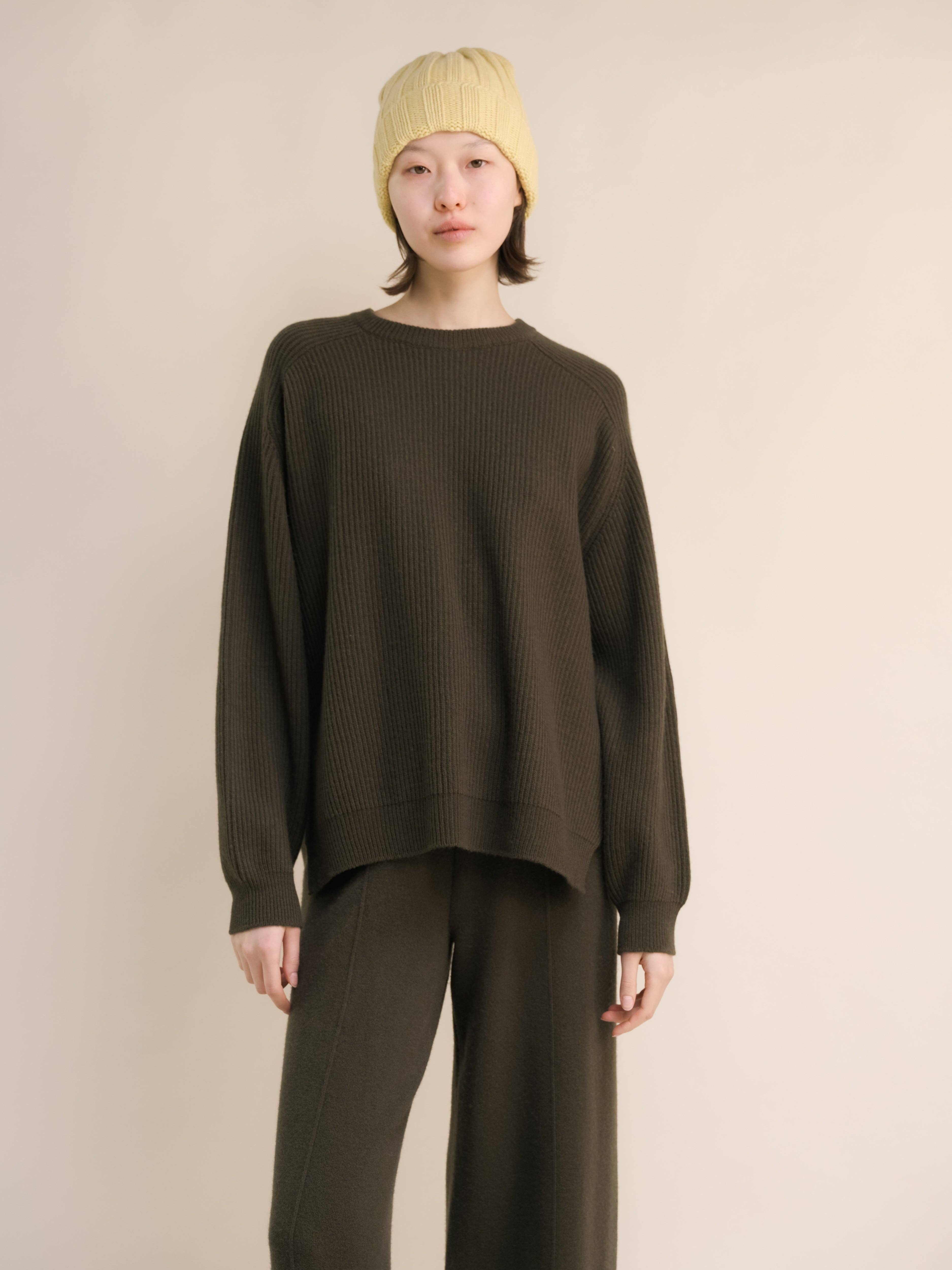 Lèmme - Wholesale Knit Sweater - Women's - Cashmere Mix Crewneck Ribbed Sweater with Lateral Slits21
