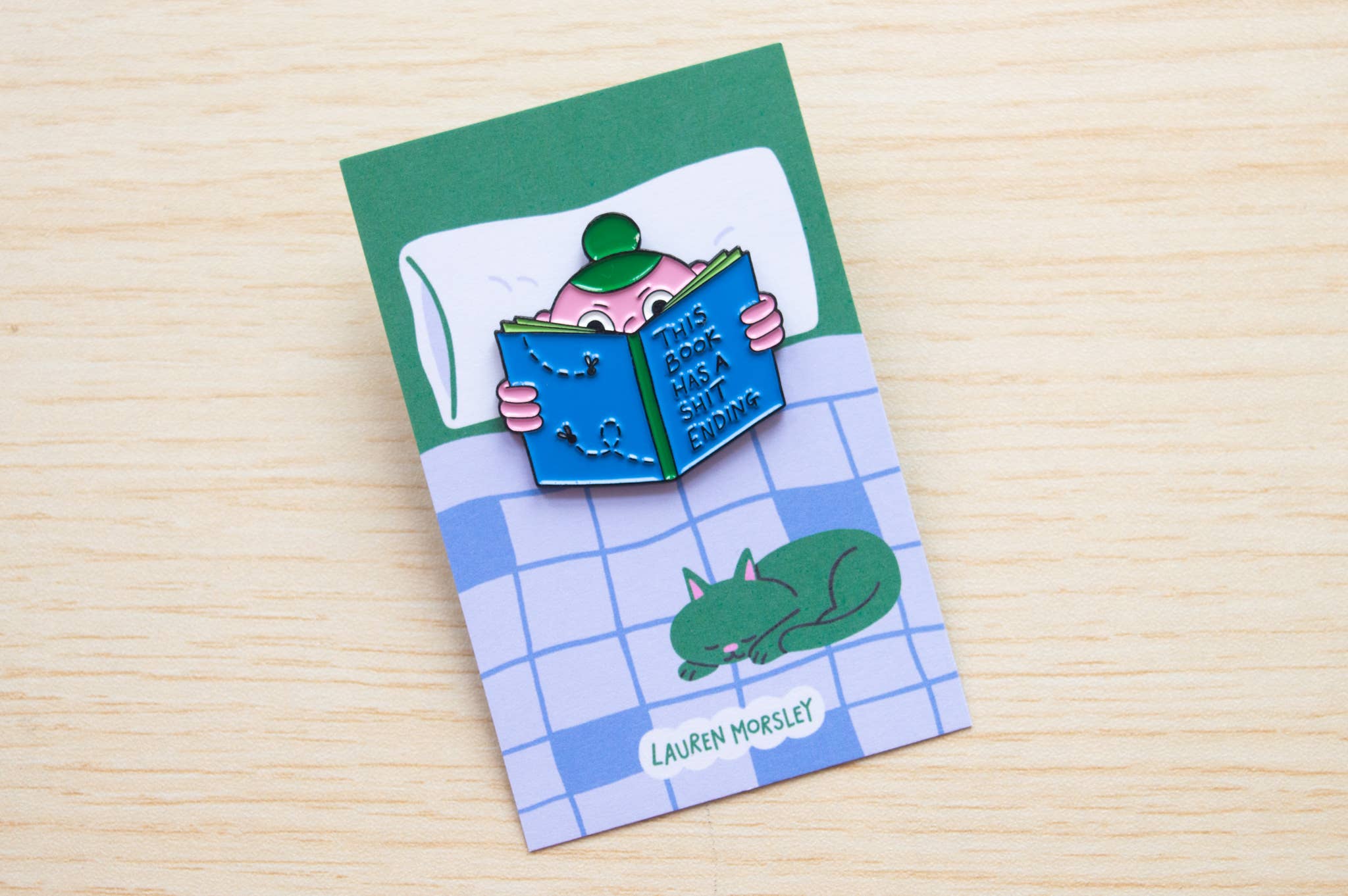 Lauren Morsley - Vendita all'ingrosso Spilla da bavero - Spilla in Smalto "Questo Libro Ha Un Finale di M*rda"2