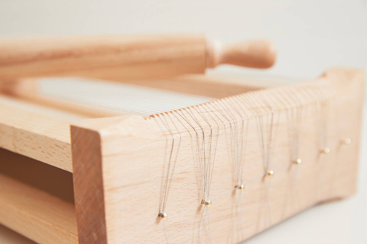 Verve Culture - Wholesale Rolling Pin - Italian Pasta Chitarra with Rolling Pin5