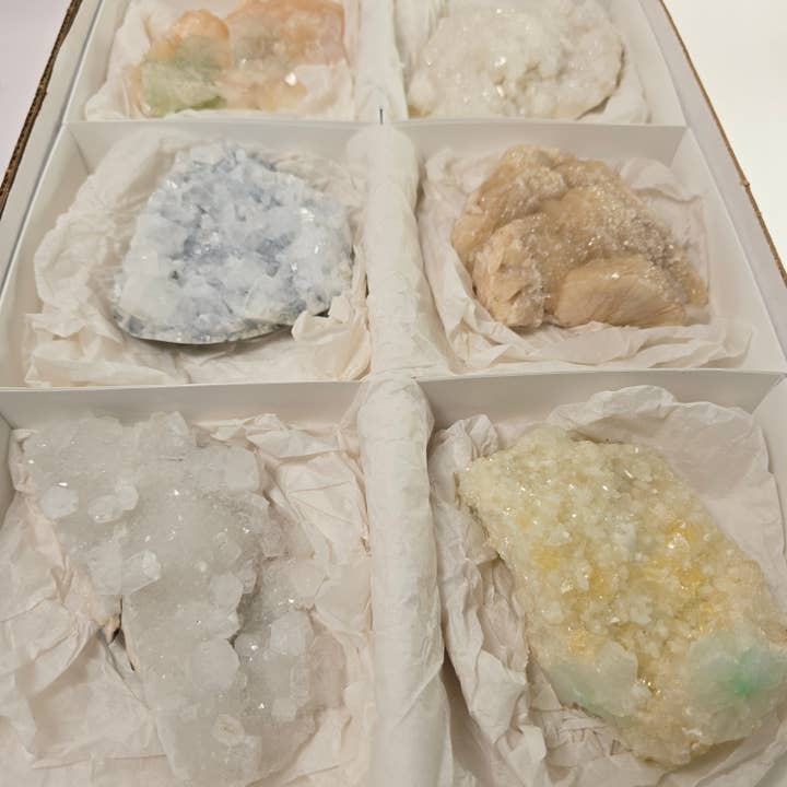 Aquamarine Daydream Wholesale - Wholesale Spiritual Stone/Crystal - Mixed Zeolites 6pcs ~ Apophyllite & Stillbite ~ Crystals2