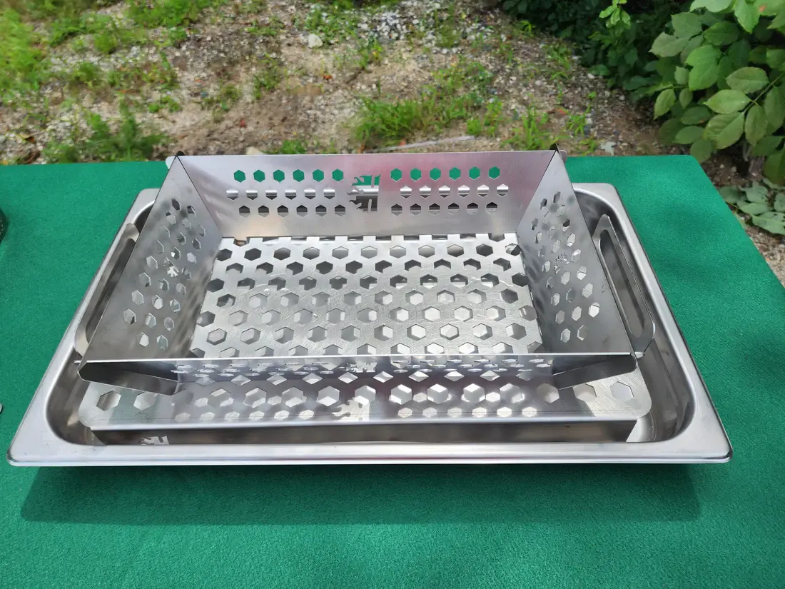 Humphrey's BBQ, Inc - Wholesale Outdoor Grill Tools - Click n' Cook Basket-Small 7.5"X9.5"3