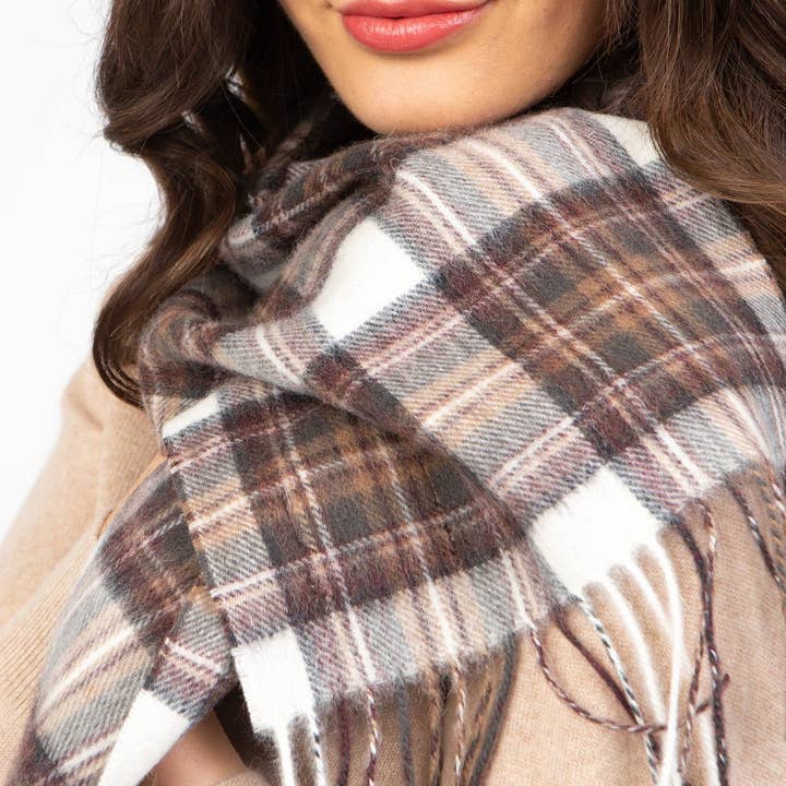 Kiltane – wholesale Halsduk - Unisex – Lammullshalsduk Naturlig Dress Stewart Heritage Tartan