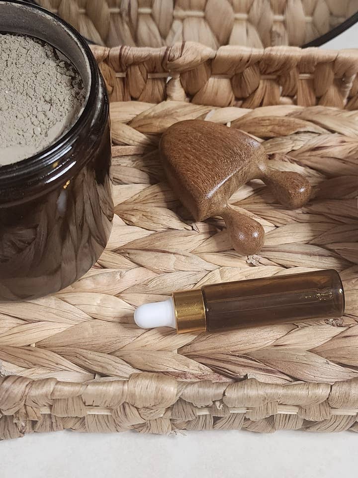 Dead Sea Mud Mask Kit for wholesale by WARMTHBYGHIGLIOTTY