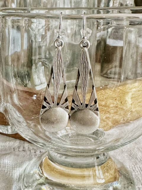 Mountain Sunburst Sølv Teardrop øreringe for engroshandel hos Mon Amie Jewelry