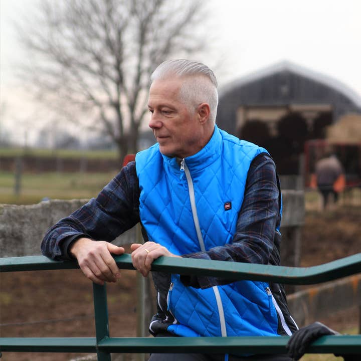 The Chinook Unisex 3 Season Heated Vest for wholesale by Toasty Trails