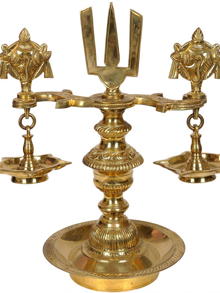 Candeeiro Vaishnava 13" em Latão | Feito à mão | Fabricado na Índia por atacado de Exotic India Art