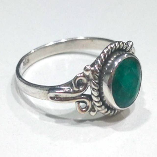 Runda mineral ring - 6mm - smaragd - t12 för wholesale av Buganto