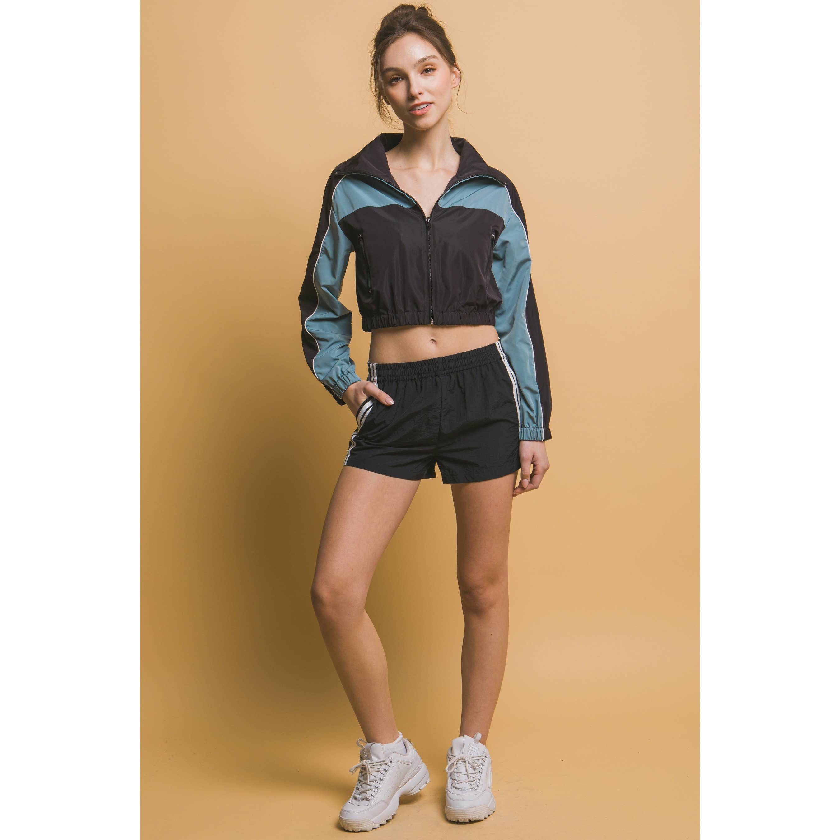 Paperdoll - Wholesale Jacket - Women's - Cropped Windbreaker Jacket13