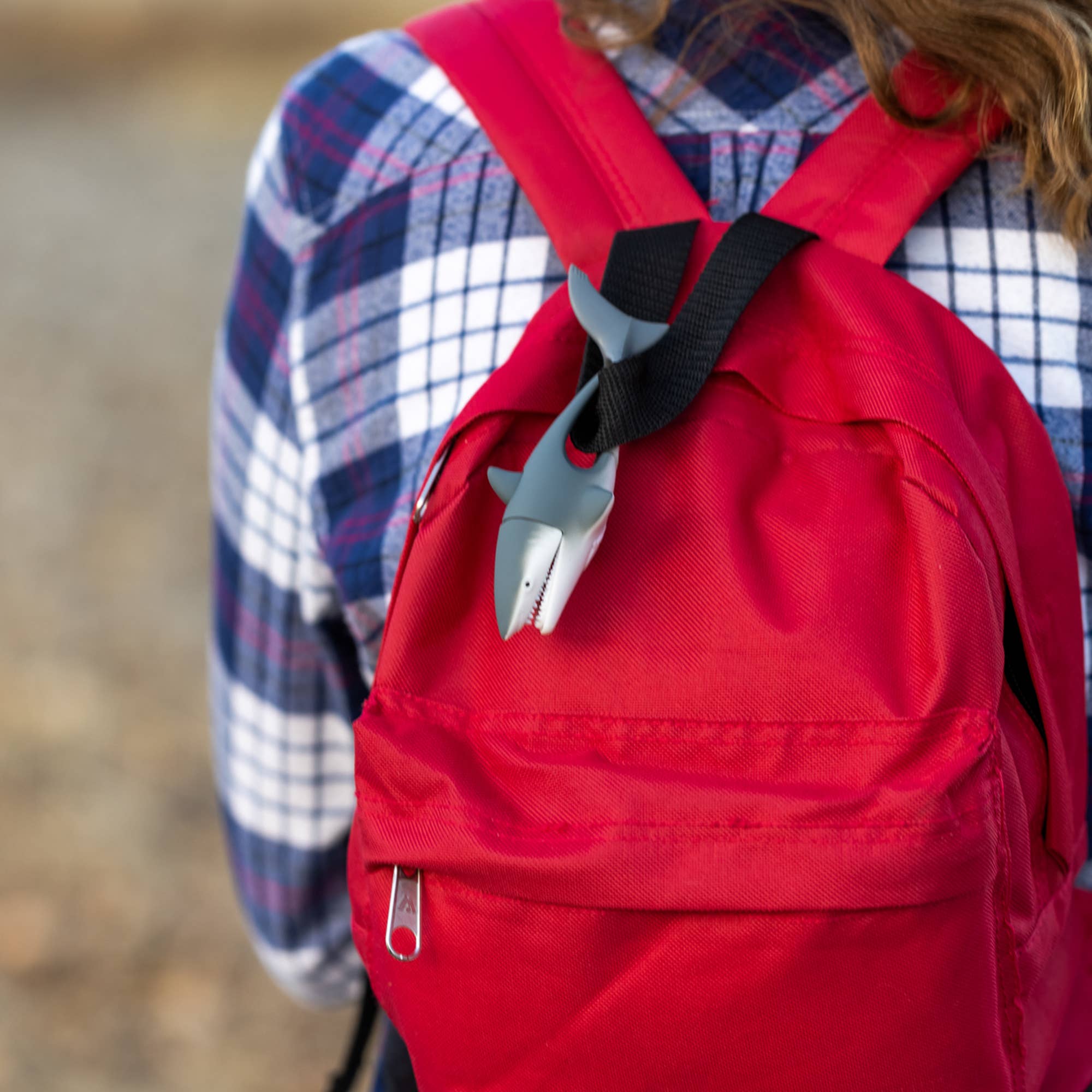 Big Discoveries / Sun Co. - Wholesale Light-Up Toy - Kids & Baby - LifeLight Animal Carabiner Flashlight - Shark3