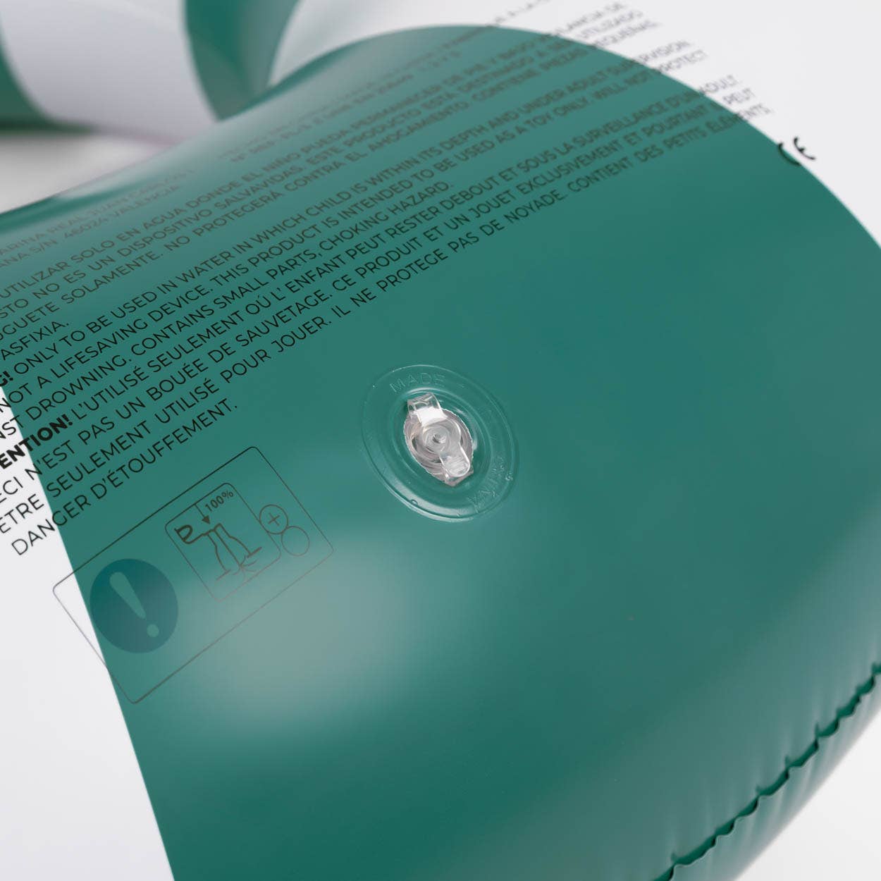 Flamingueo - Vendita all'ingrosso Accessori da spiaggia - Ciambella gonfiabile verde e bianca grande3