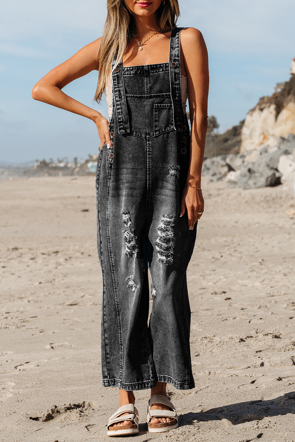 LALA LOO - Wholesale Overalls - Women's - Denim Bib Pocket Wide Leg Overall9
