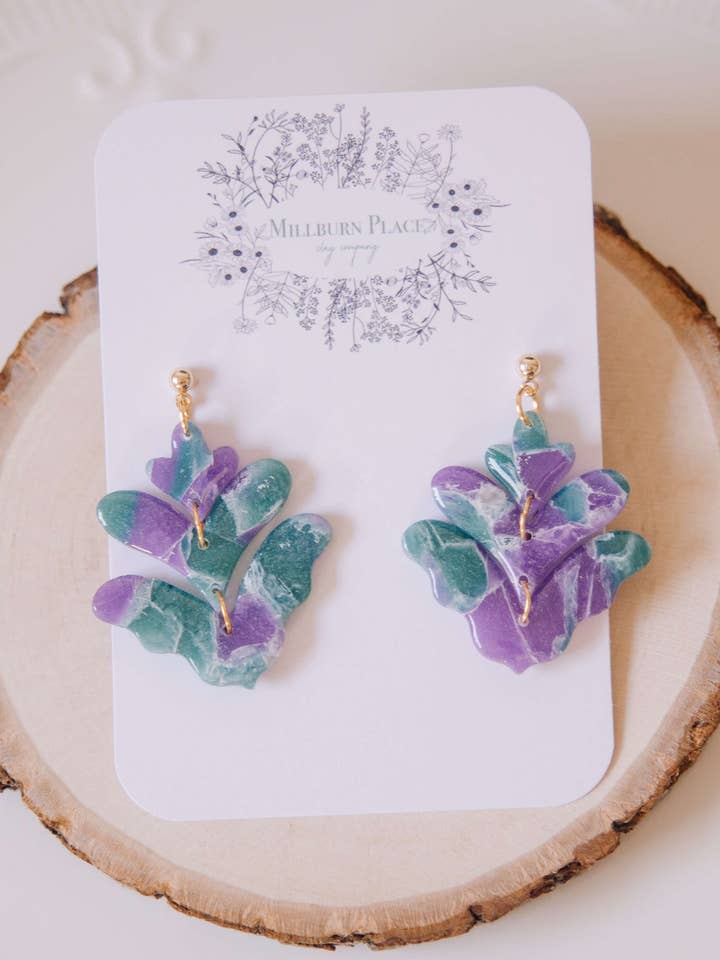 Boucles d'oreilles en argile polymère cristal faux fluorite pour la vente par Millburn Place