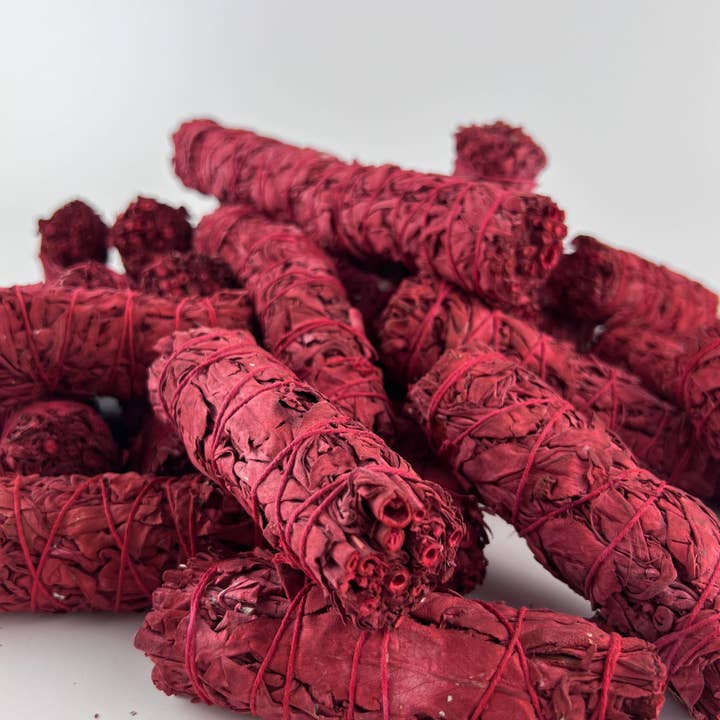 GREENROOTS USA LLC - Wholesale Sage Bundle - White Sage Dragon Blood Red Smudge Stick Bundle 4"3