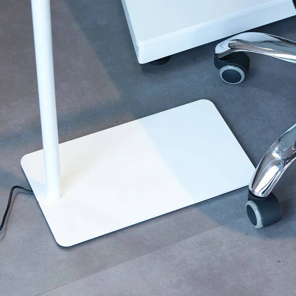 PE Cosmetics – wholesale Accent-/skrivbordslampa – Maanlicht belysning från PE Cosmetics7