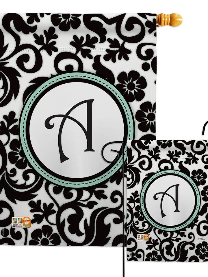 Drapeau monogramme Damask A Initial Country Living Simply Beauty pour la vente par Two Group Flag Co