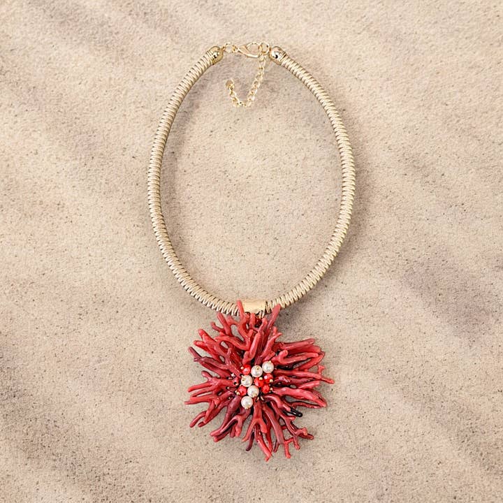 Bijoux Envie Statement Jewelry - Wholesale Pendant/Charm Necklace - Flower Necklace | Coastal Necklace | Seashell Necklace | Red