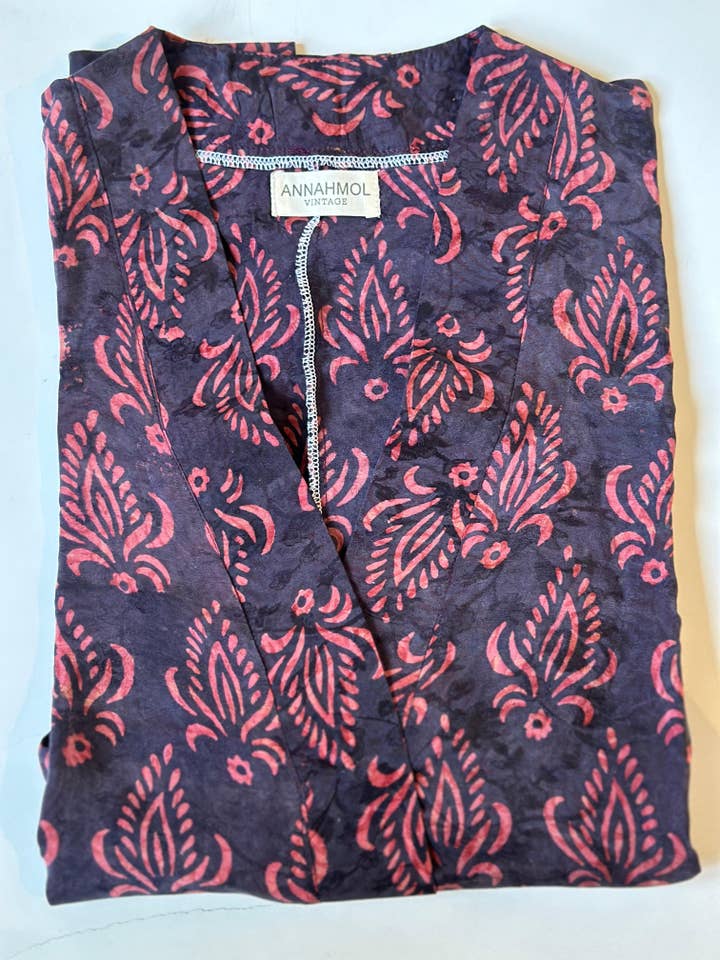 Annahmol - Wholesale Blouse - Women's - Vintage Silk Kimono Top: Free Size: BEST SELLERĀ : OOAK31