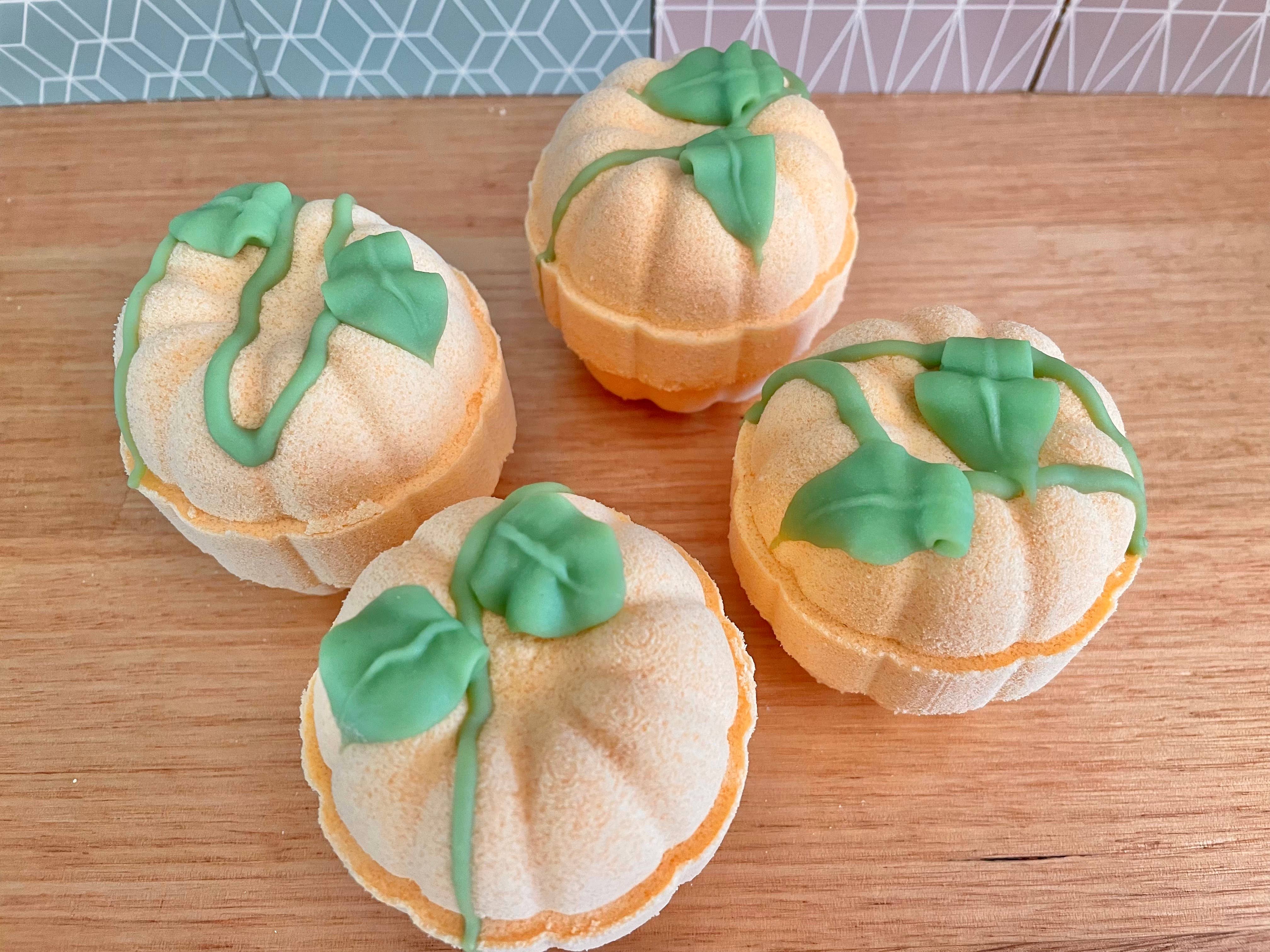 Suave Soaps - Wholesale Bath bomb/fizz - Pumpkin Goat Milk Bath Bomb2