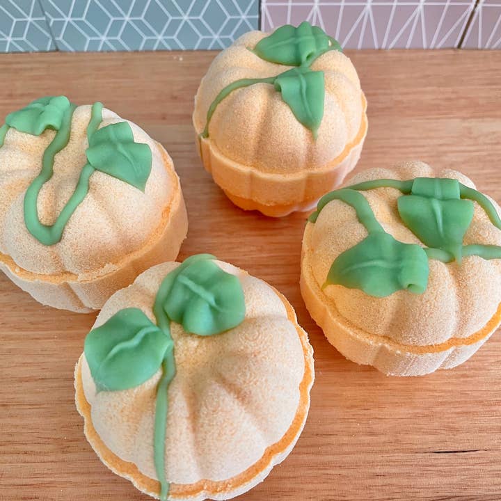 Suave Soaps - Wholesale Bath bomb/fizz - Pumpkin Goat Milk Bath Bomb2