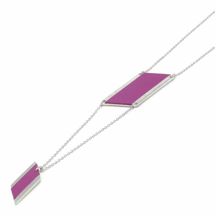 Halskette mit doppeltem Diamantendesign und Ledereinlage in Traubengrau für den Großhandel von Sobo & Co Jewellery